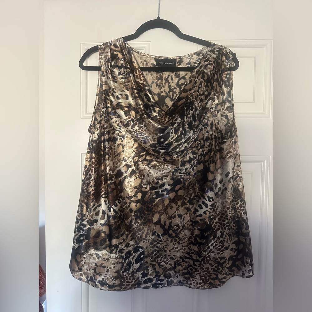 Jones New York Women’s animal print sleeveless slinky slip top size 14